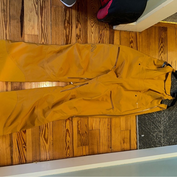 Flylow shell Bibs - Picture 3 of 4